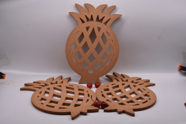 OEM ODM Decorative Cork Boards Handicrafts Pineapple Shape