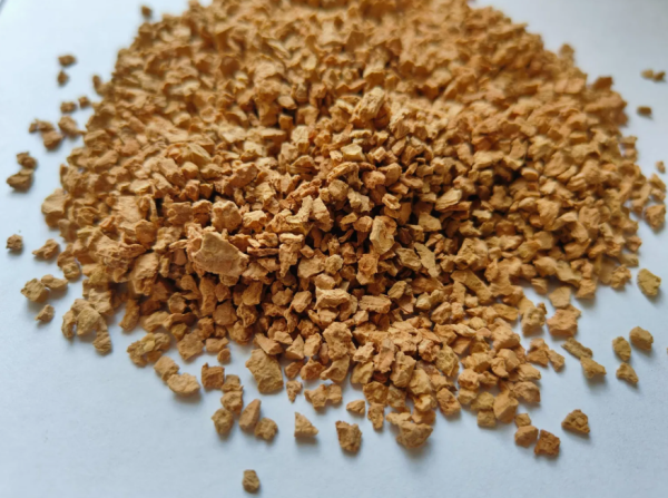 High Quality Natural Cork Granules for Insulation Crafts Flooring and Playgrounds in Various Density and Size - 图片 3