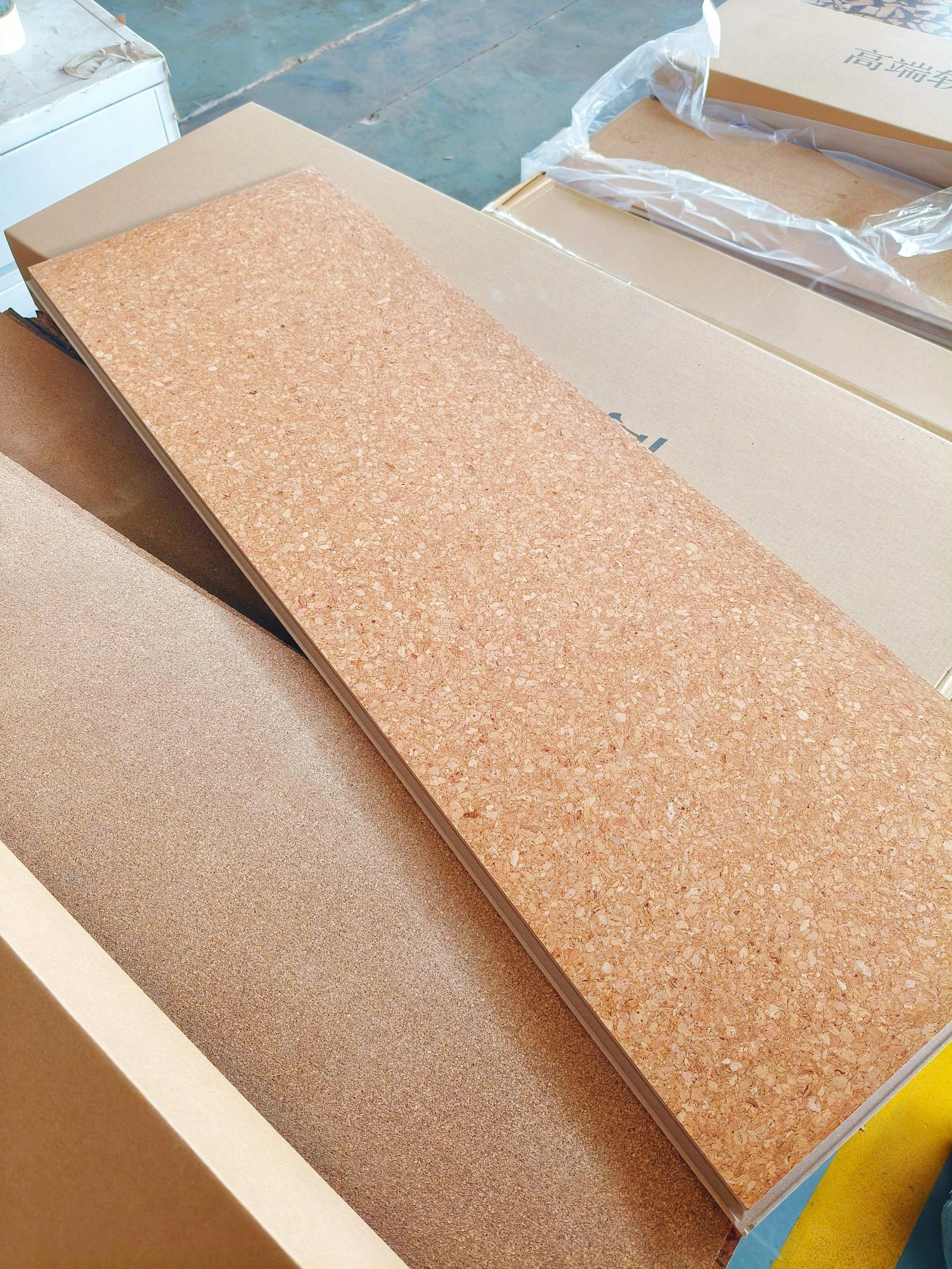 Eco-Friendly Glue-Down Cork Flooring for Floors Installation - 图片 4