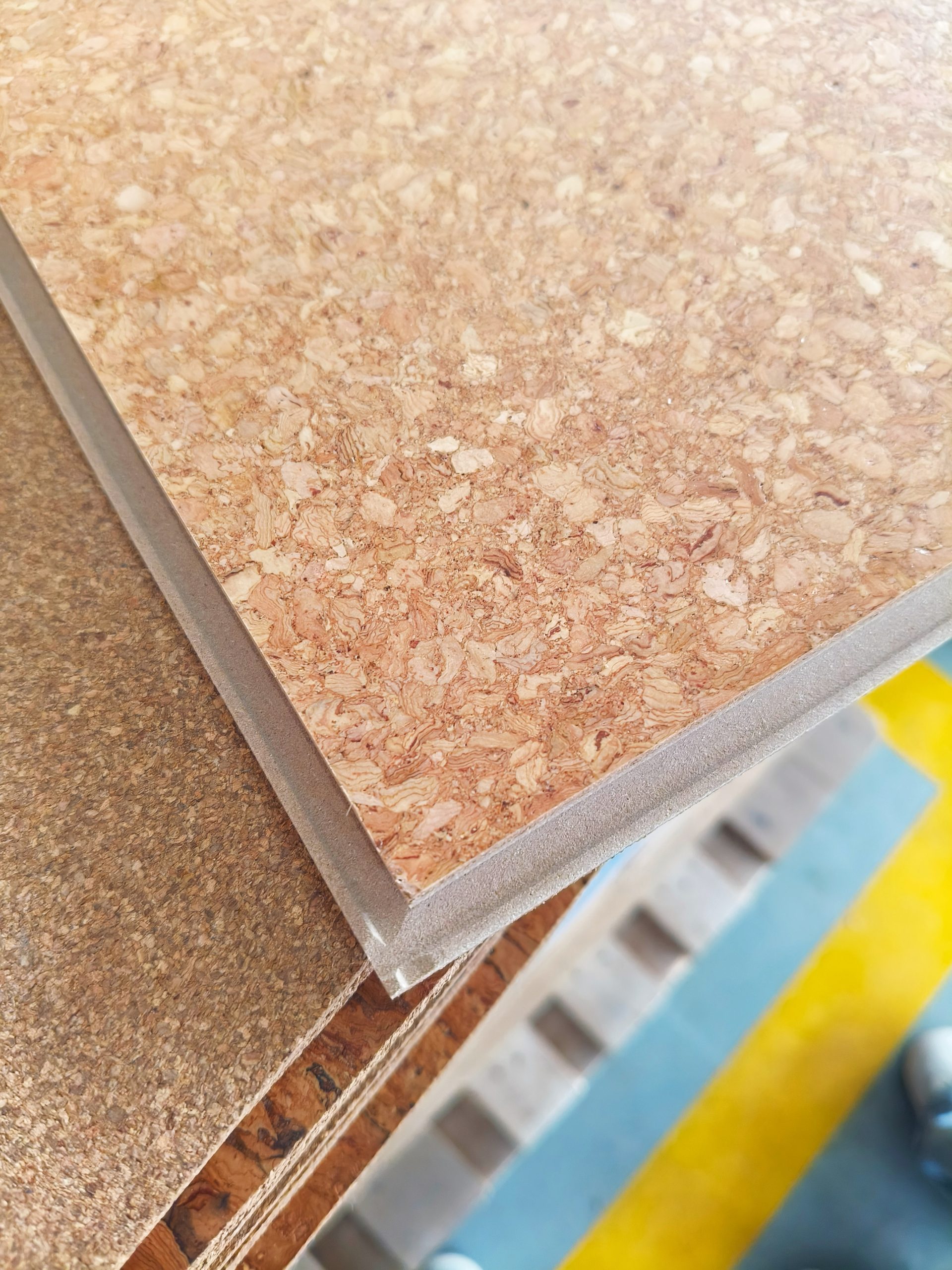 Eco-Friendly Glue-Down Cork Flooring for Floors Installation - 图片 7