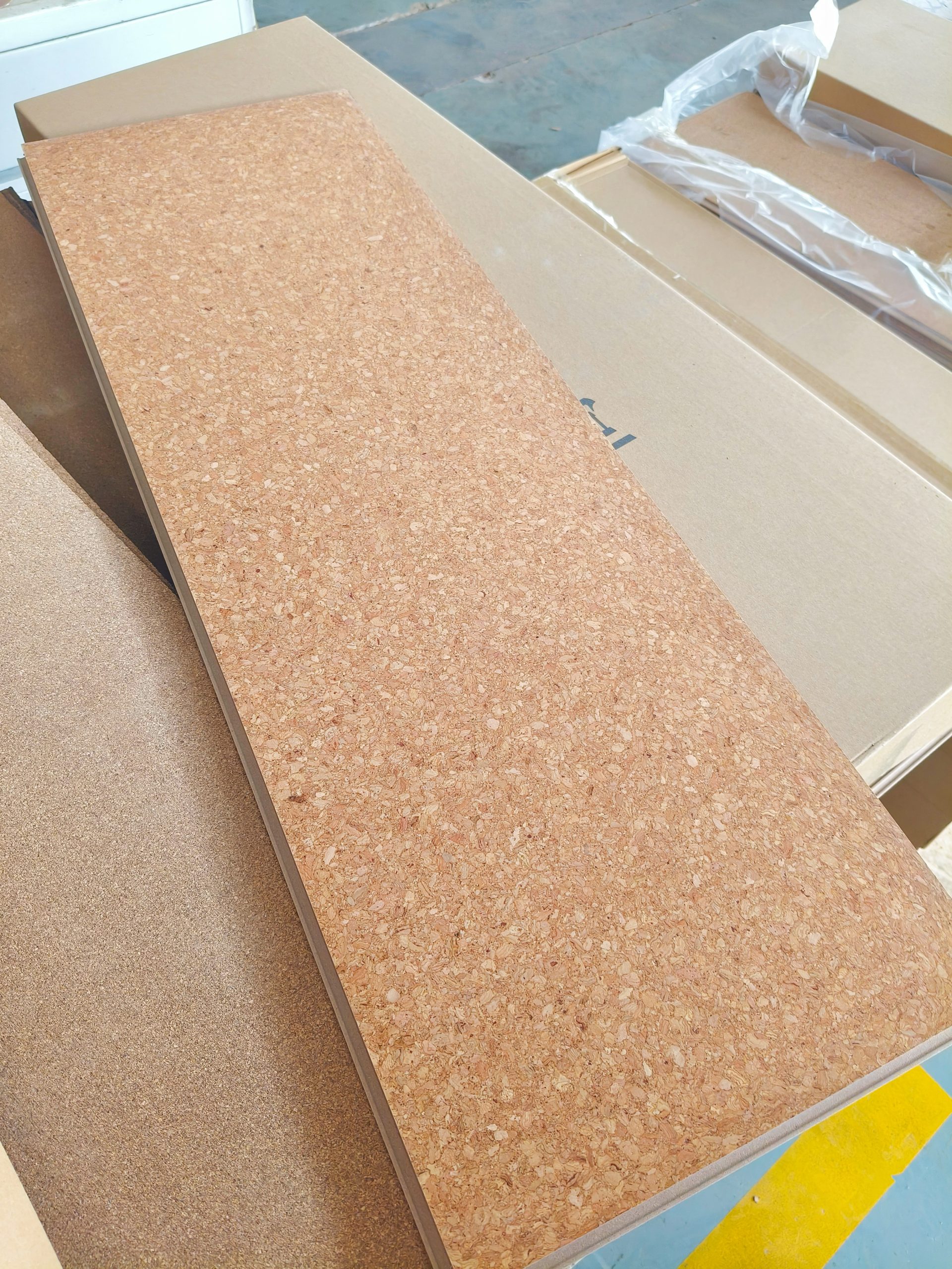 Eco-Friendly Glue-Down Cork Flooring for Floors Installation - 图片 8