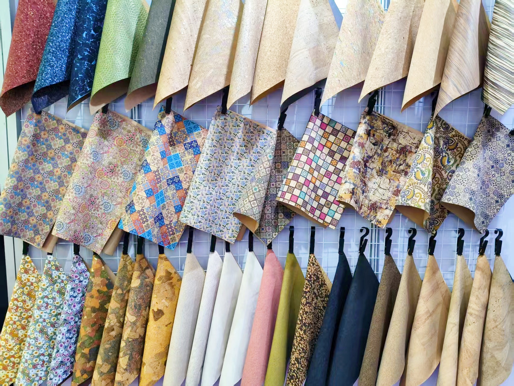 Eco-Friendly Cork Material for DIY Bags, Wallets, and Fashion Accessories